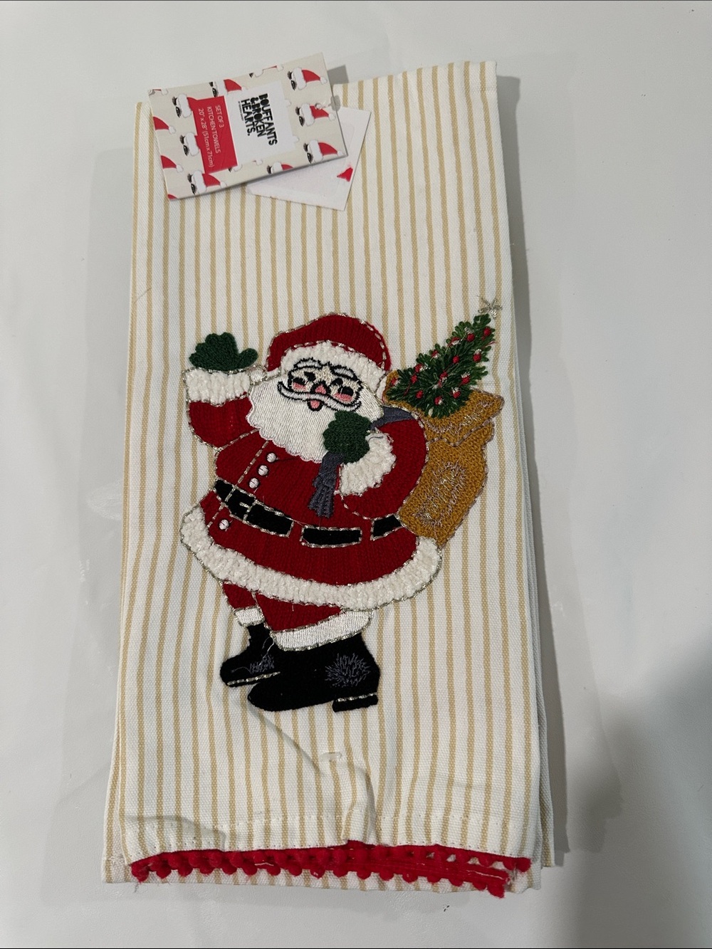 NWT Santa Christmas Holiday towels set kitchen or bathroom hand festive